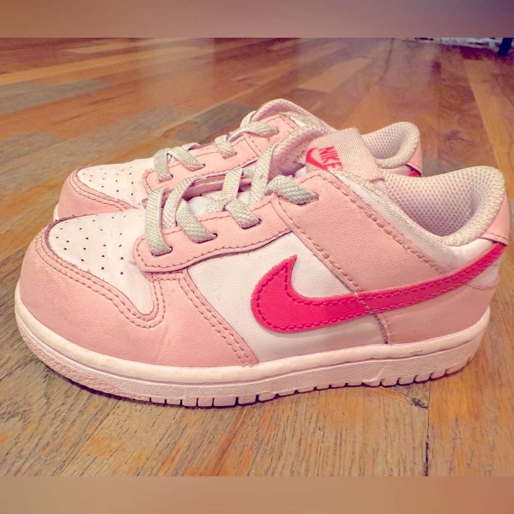 Nike Dunk Low Triple Pink toddler sneakers